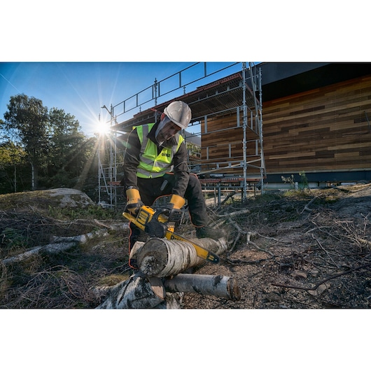 REŤAZOVÁ PÍLA 54 V XR FLEXVOLT 40 CM – ZÁKLADNÁ JEDNOTKA